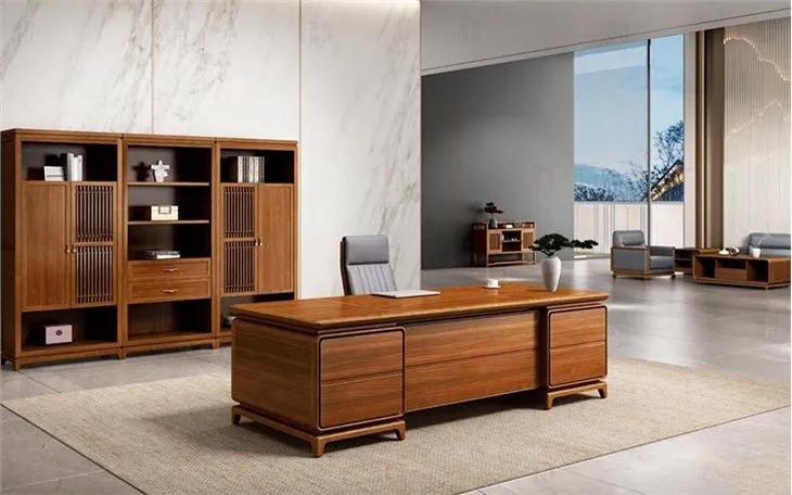 Solid Timber Office Desk Solid Timber Office Desk